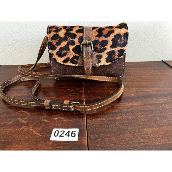 Vintage Patricia Nash Crossbody Bag Leopard Print Zipper Pocket & Buckle - Picture 1 of 9